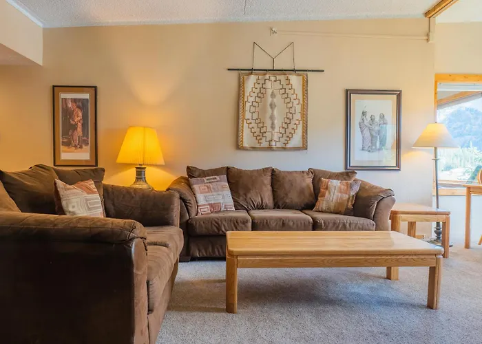 Sh501 Summit House *